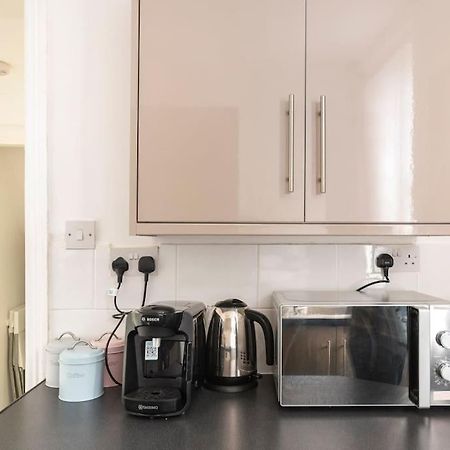 3-Bedroom Home In Liverpool L15 With Free Parking Eksteriør bilde