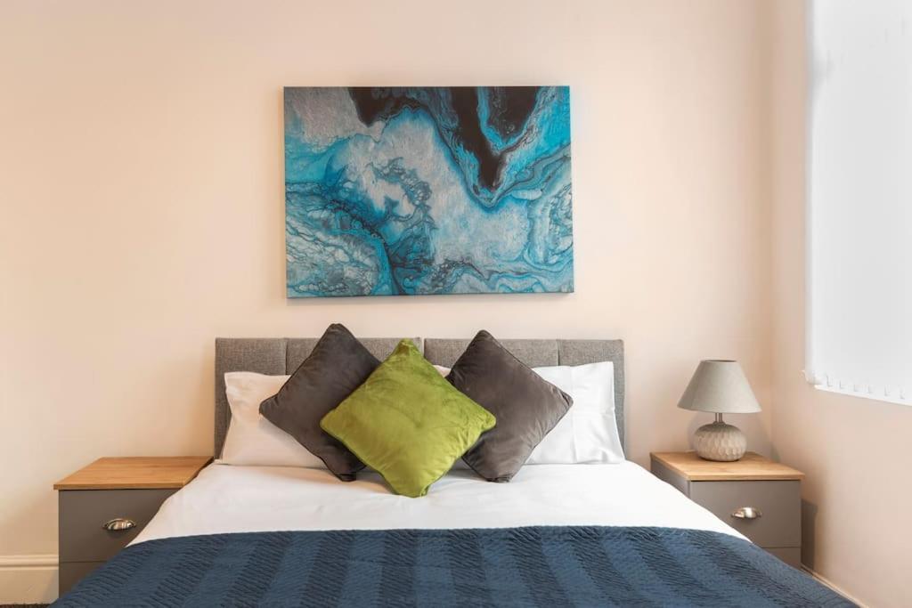 3-Bedroom Home In Liverpool L15 With Free Parking Eksteriør bilde